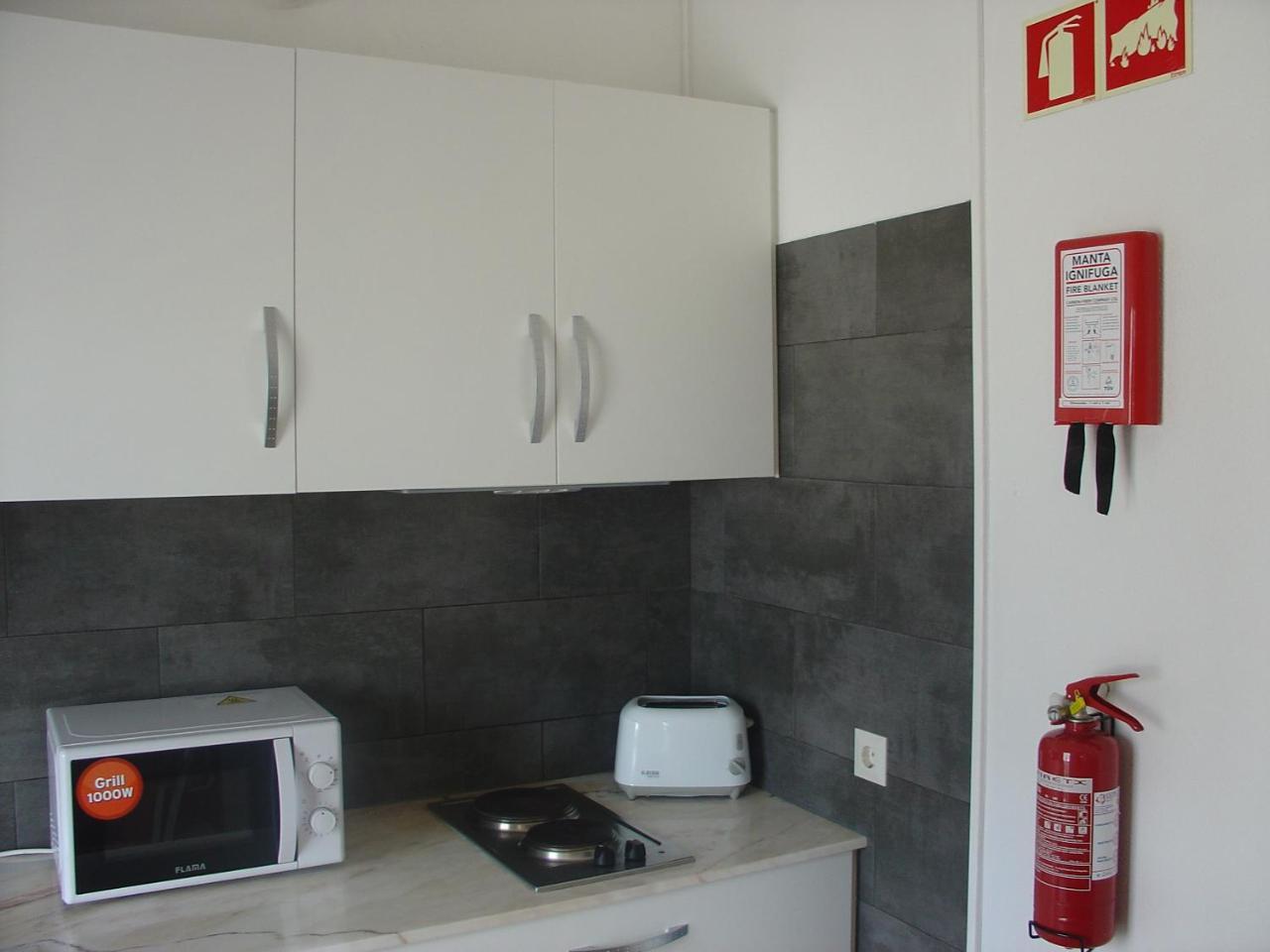 Apartamentos Central Quarteira Luaran gambar